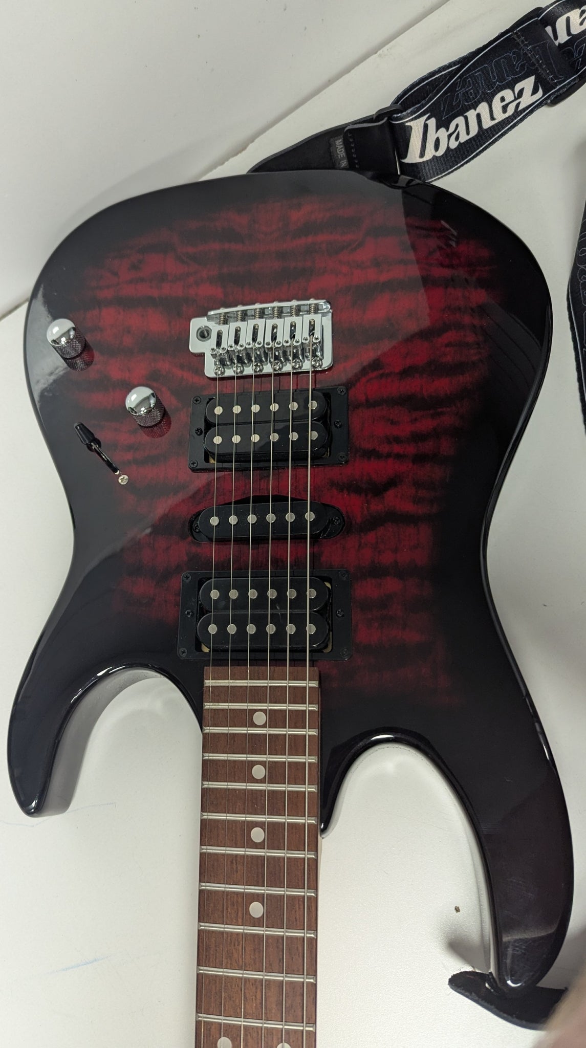Ibanez Gio GRX70QA, Transparent Red Burst