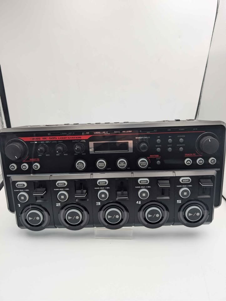 Boss RC-505 Loop Station Phrase Recorder Keyboard Effect
