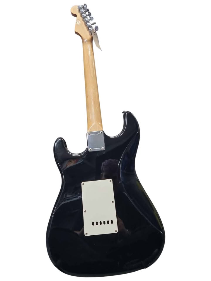 Fender Squire Stratocaster 6 Stringed Electric Guitar - Black & White - Unboxed