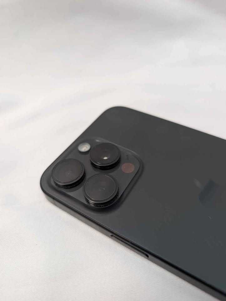 Apple iPhone 15 Pro Max Mobile Phone -256GB SSD - Open Unlocked - Open Unlocked - 93% Batt - Unboxed