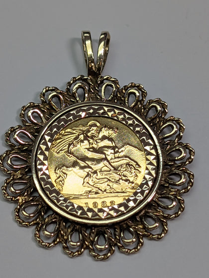 1982 Half sovereign with  multi hoop mount