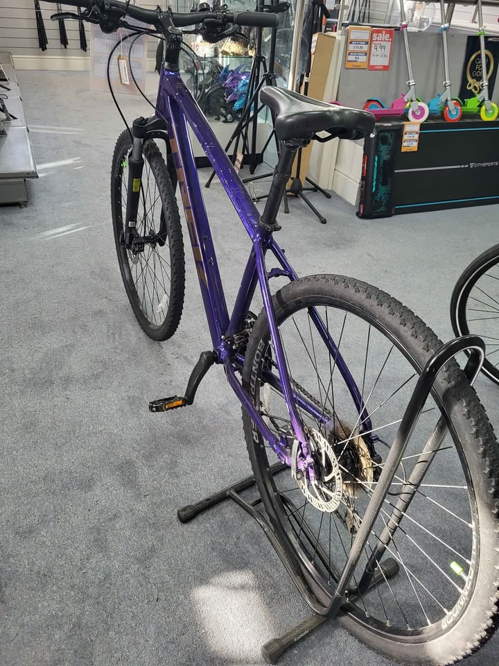 Trek Dual Sport 2 Mountain Bike - 17" Frame - 28" Wheels - 16 Speed