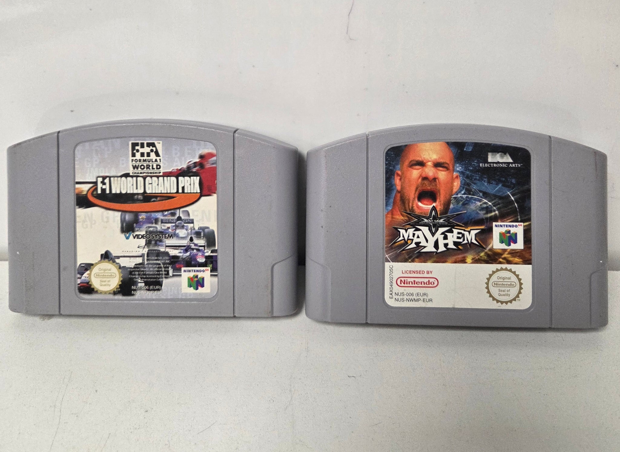 Nintendo 64 Console & 2 Games