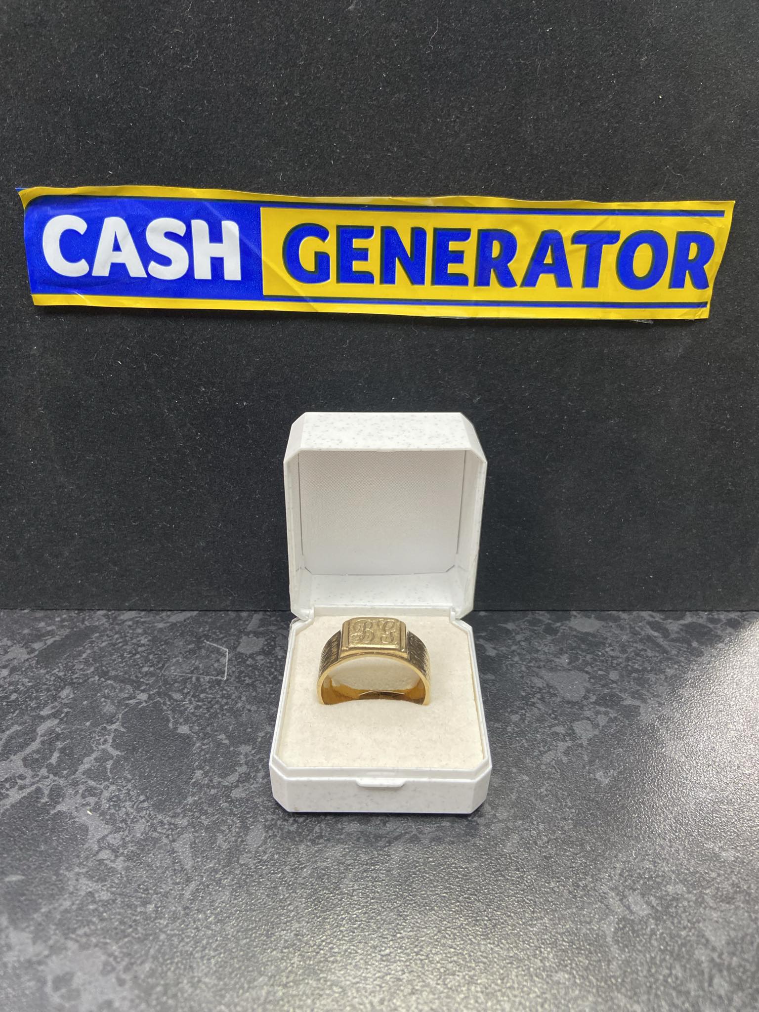 9ct Gold Gent's Ring (Size Z+2) 11.2g