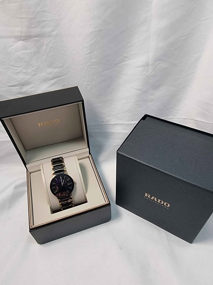 Rado Mens Centrix Quartz R30929152 Mens Dress Watch With Steel Bracelet Boxed With Stamped Card
