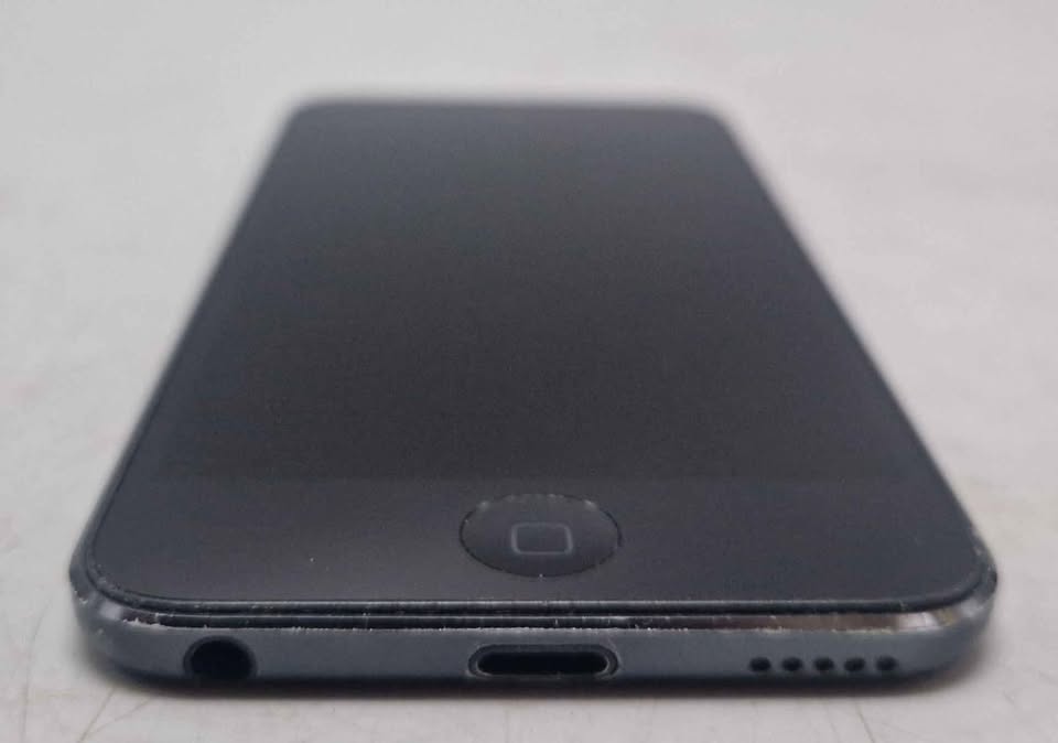Apple iPod Touch 7th Gen (A2178) 32GB - Space Grey, B