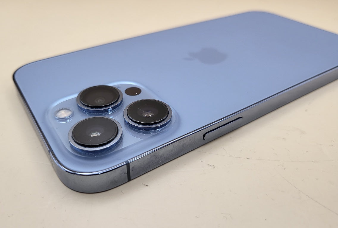 Apple iPhone 13 Pro Max - 256GB - Sierra Blue - 76% Battery Health