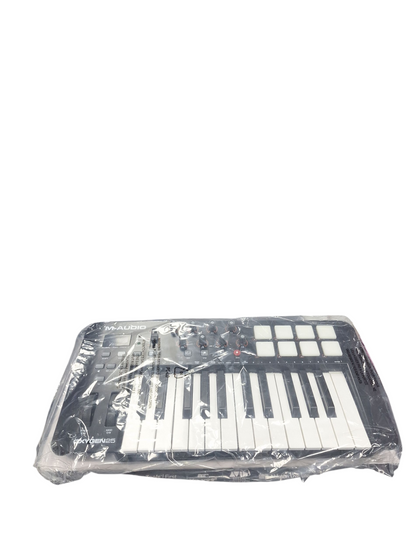 M-Audio Oxygen 25 (4th Generation) USB Keyboard, B