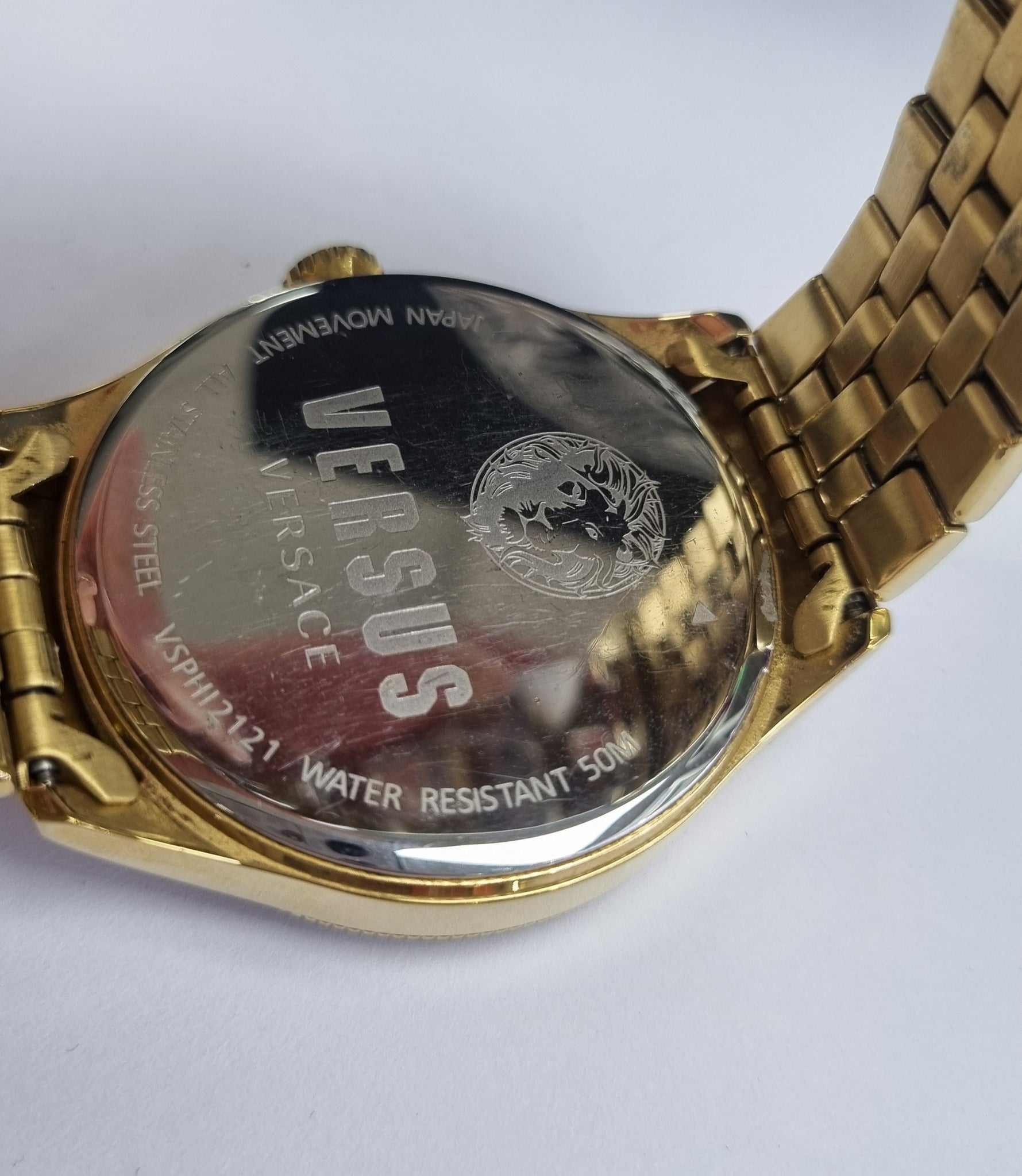Versace versus gold and black watch vsphi2121