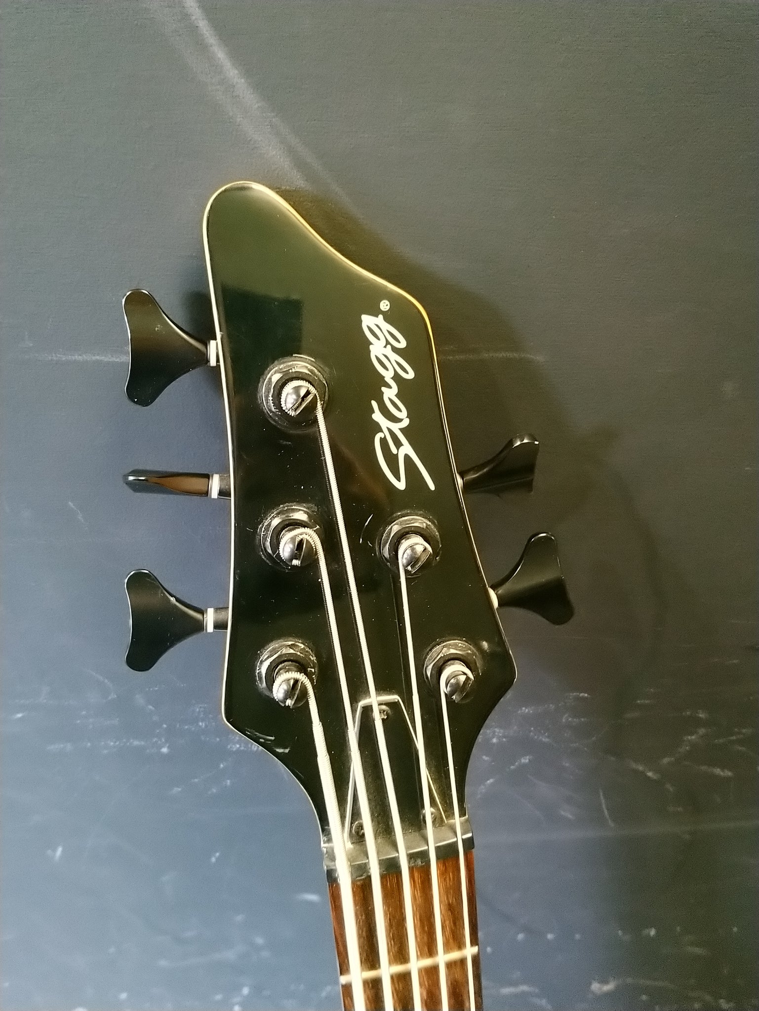 Stagg Bass guitar 5 strings black