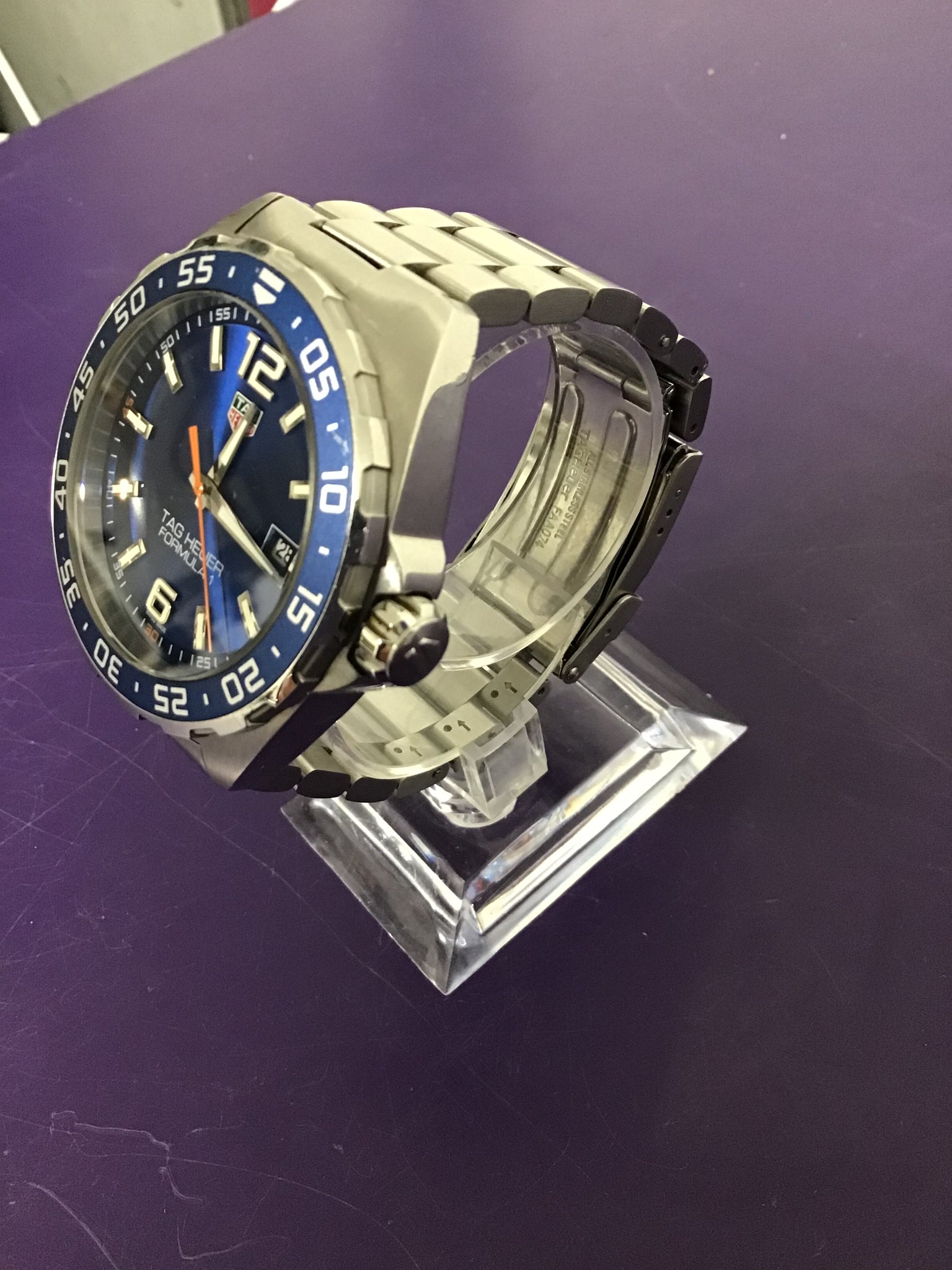 TAG Heuer Formula 1 Mens Watch waz1010.ba0842