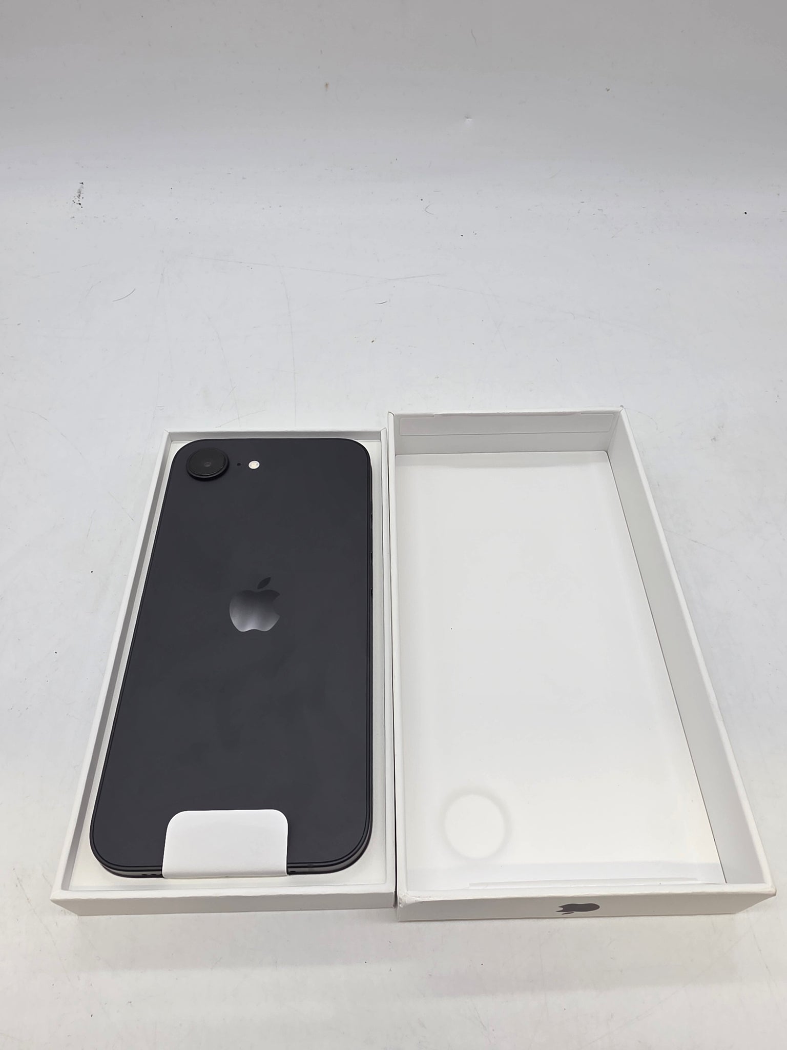 Apple iphone 16e 128gb Black