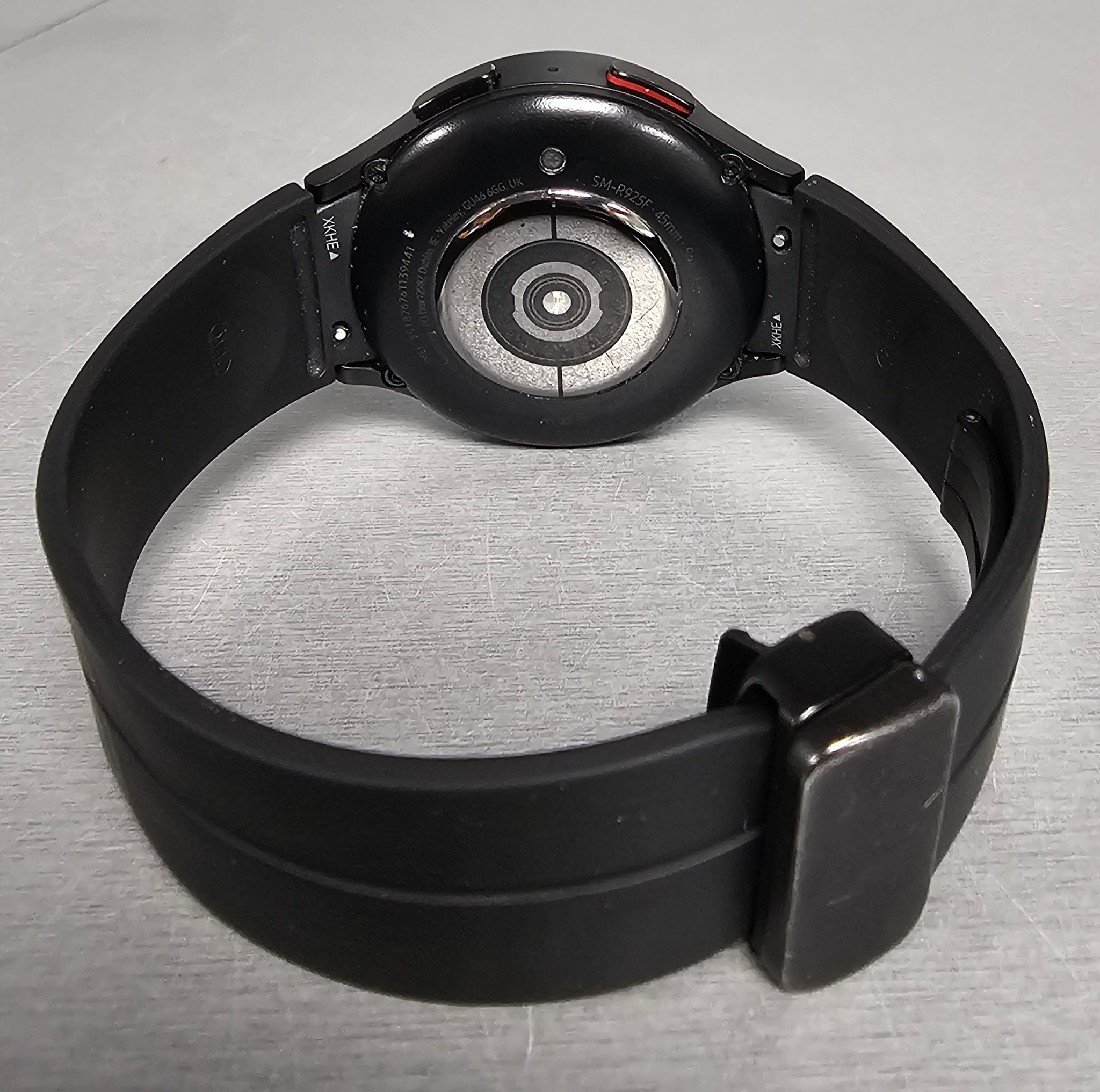 Samsung Galaxy Watch5 Pro, 45mm in Black, LTE Smartwatch