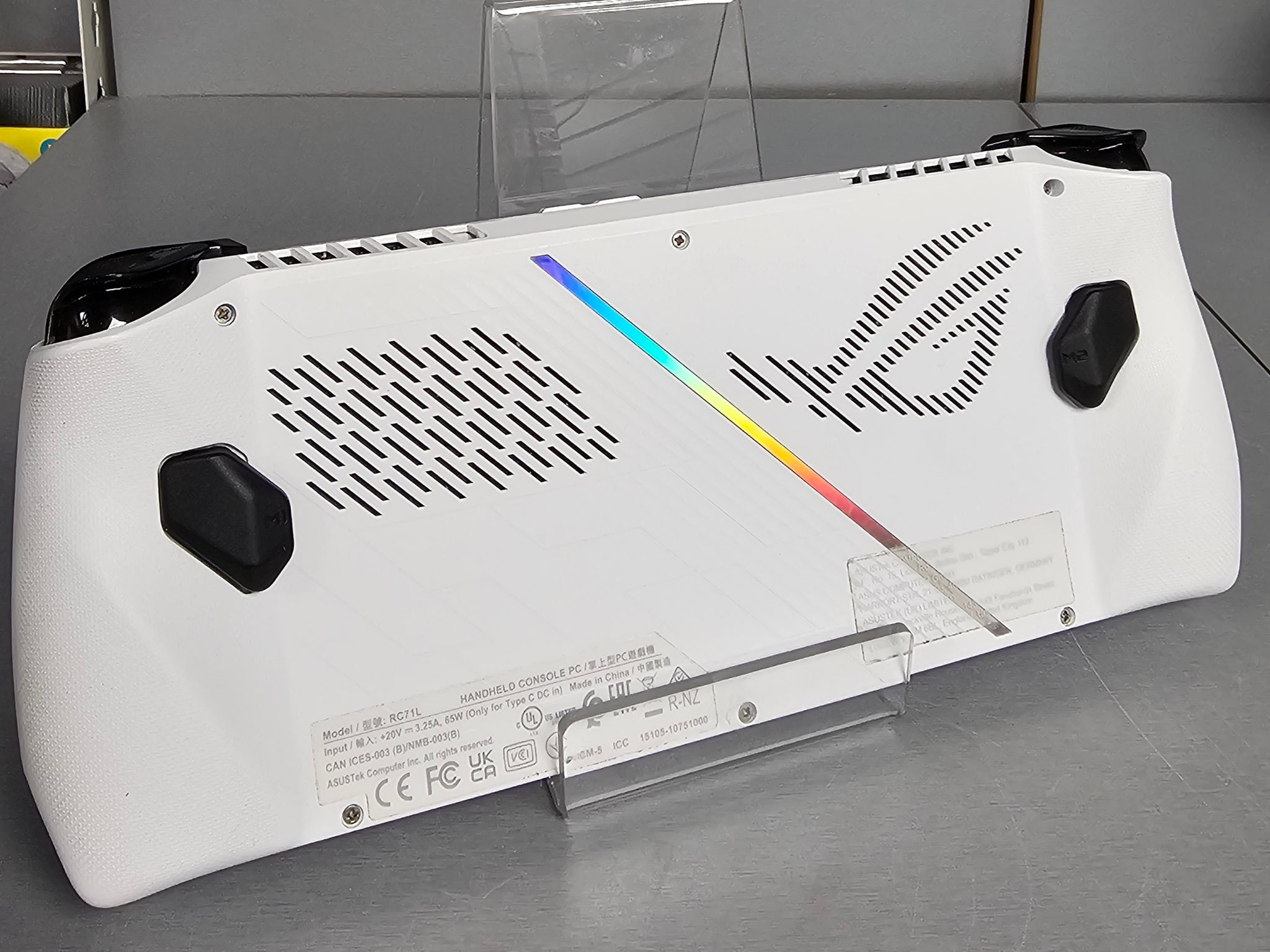 ASUS ROG Ally Handheld Gaming Console AMD Ryzen Z1 Extreme Processor | 7" Full HD 120Hz IPS 500nits Touchscreen | 16GB RAM | 512GB PCIe SSD|AMD Radeon