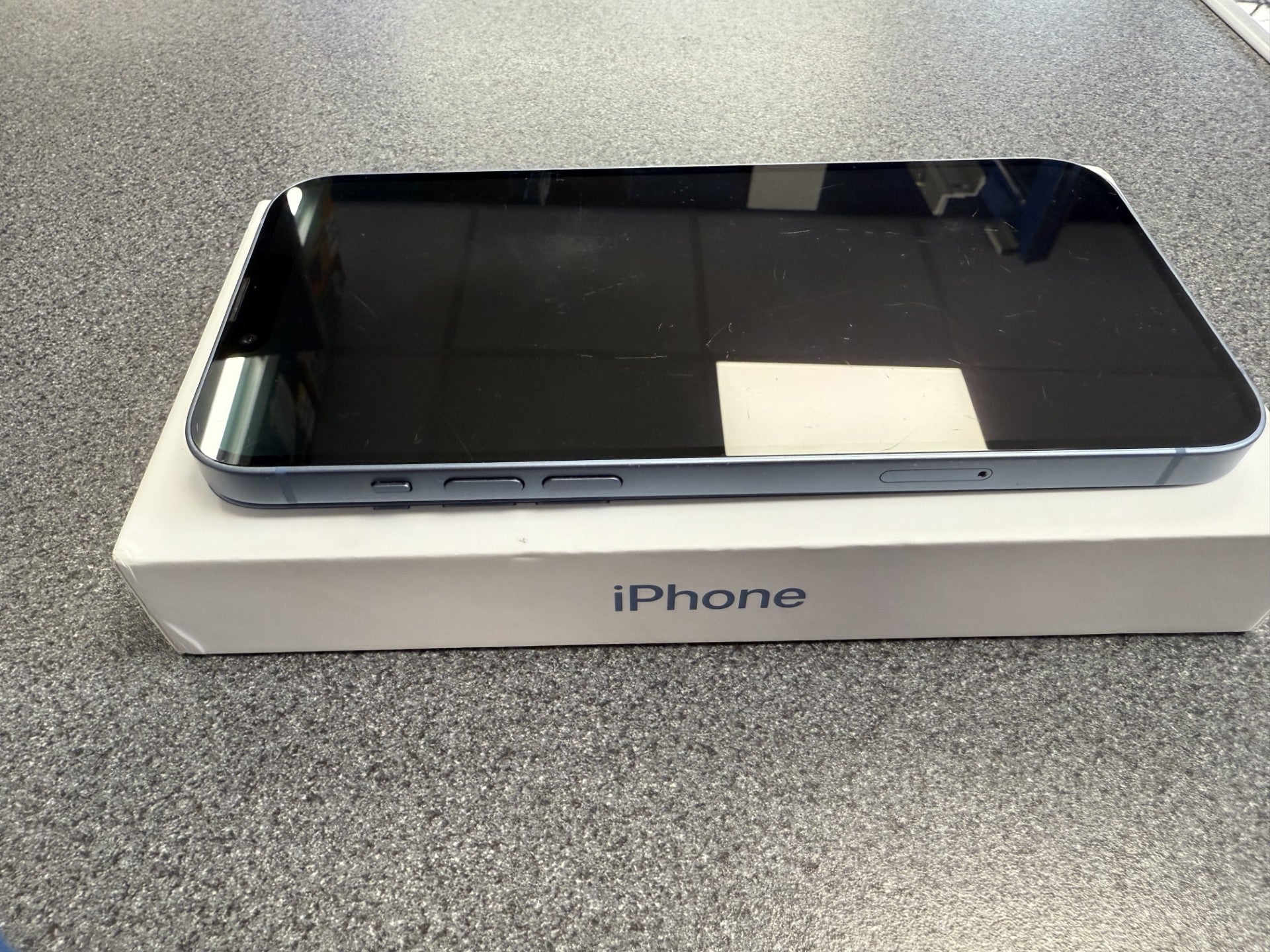 Apple iPhone 14 Plus - 128 GB - Blue