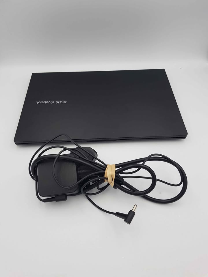 Asus X1500E/i5-1135G7/16GB Ram/512GB SSD/15"/W11