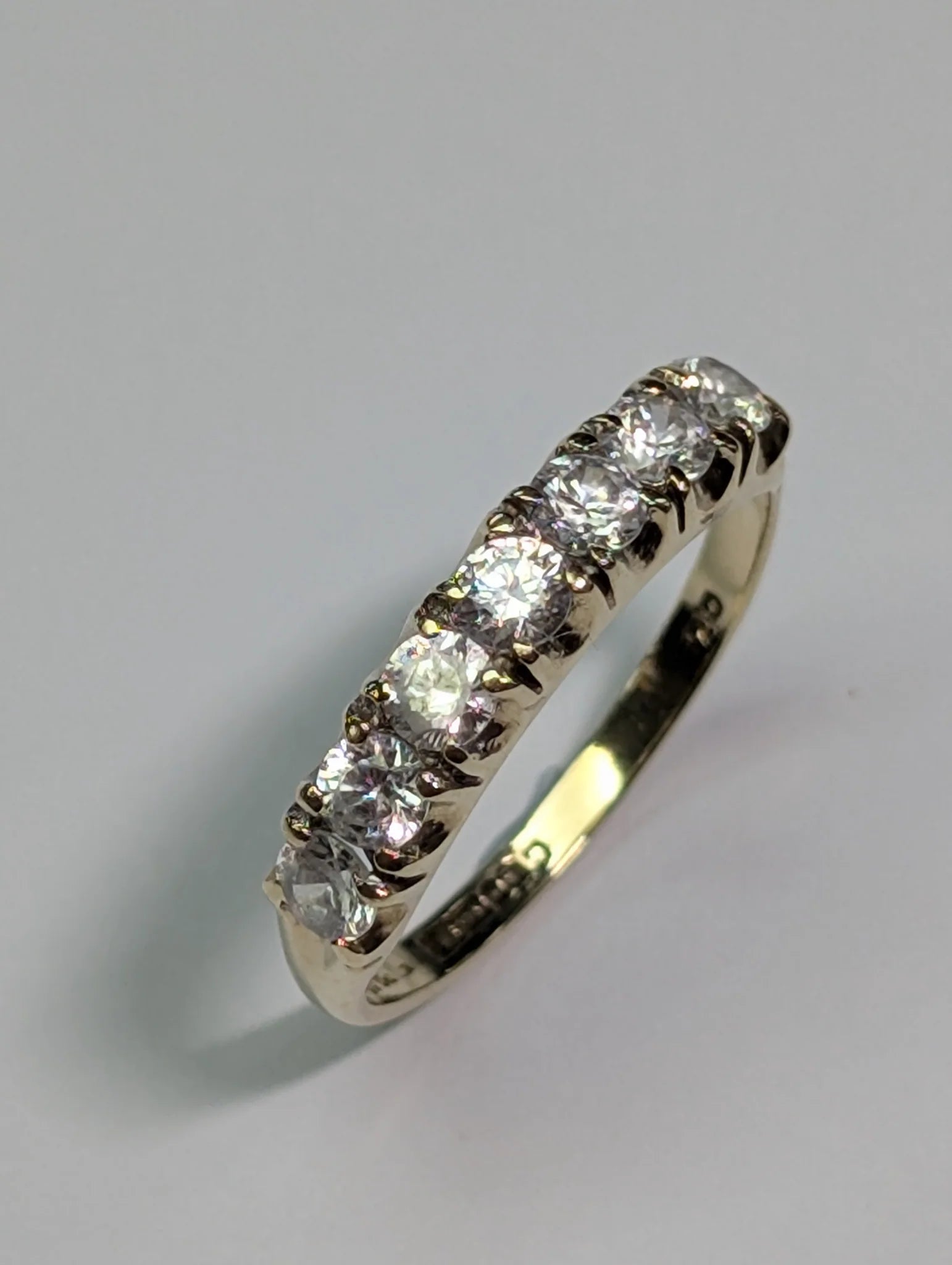 9ct Gold Ring with CZ Stones - Size L
