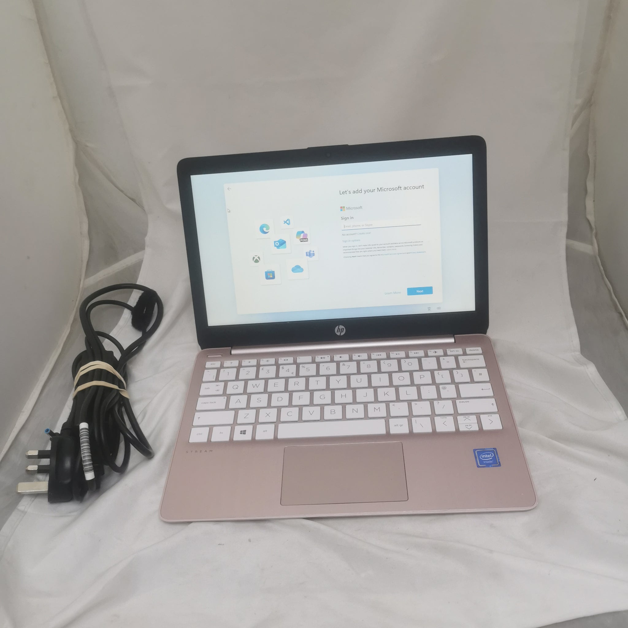 HP 11-AK0019/N4020/4GB Ram/64GB SSD/11”/W11/-Charger Included