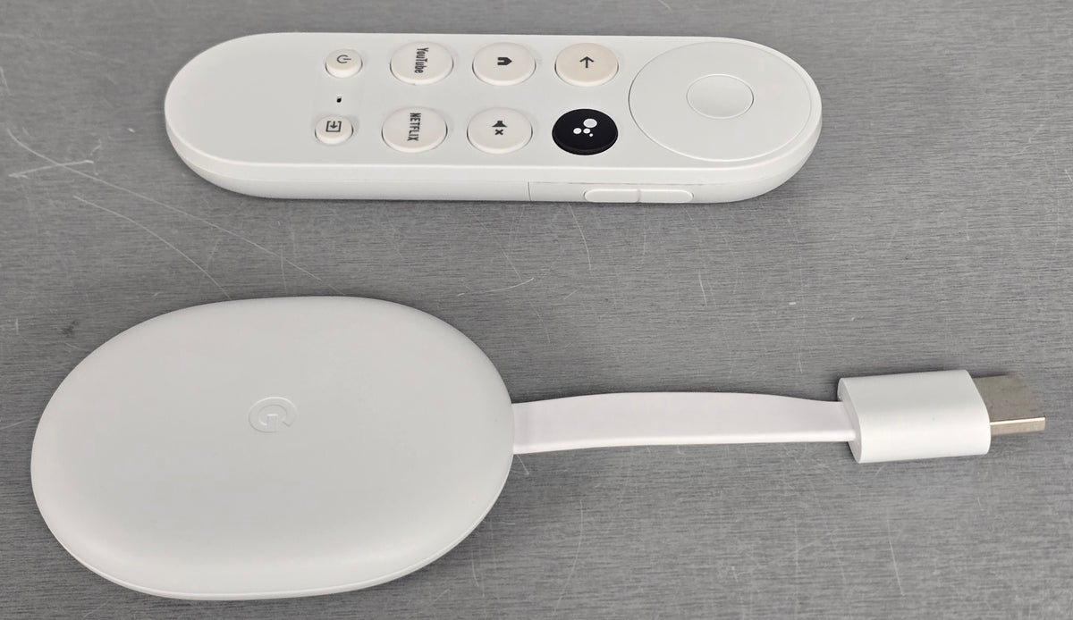 Google Chromecast W/Google TV & Voice Remote (HD) 2022 - Snow