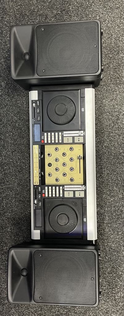 Disk Deck Scratcher
