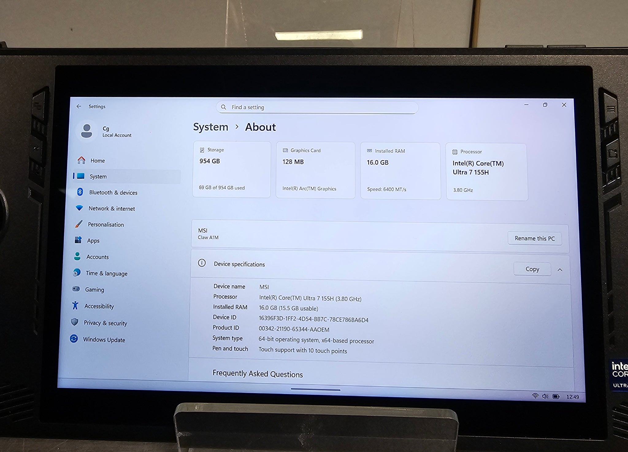MSI Claw A1M Handheld Gaming Console - Intel® Core™ Ultra 7, 1 TB SSD, 16GB Ram