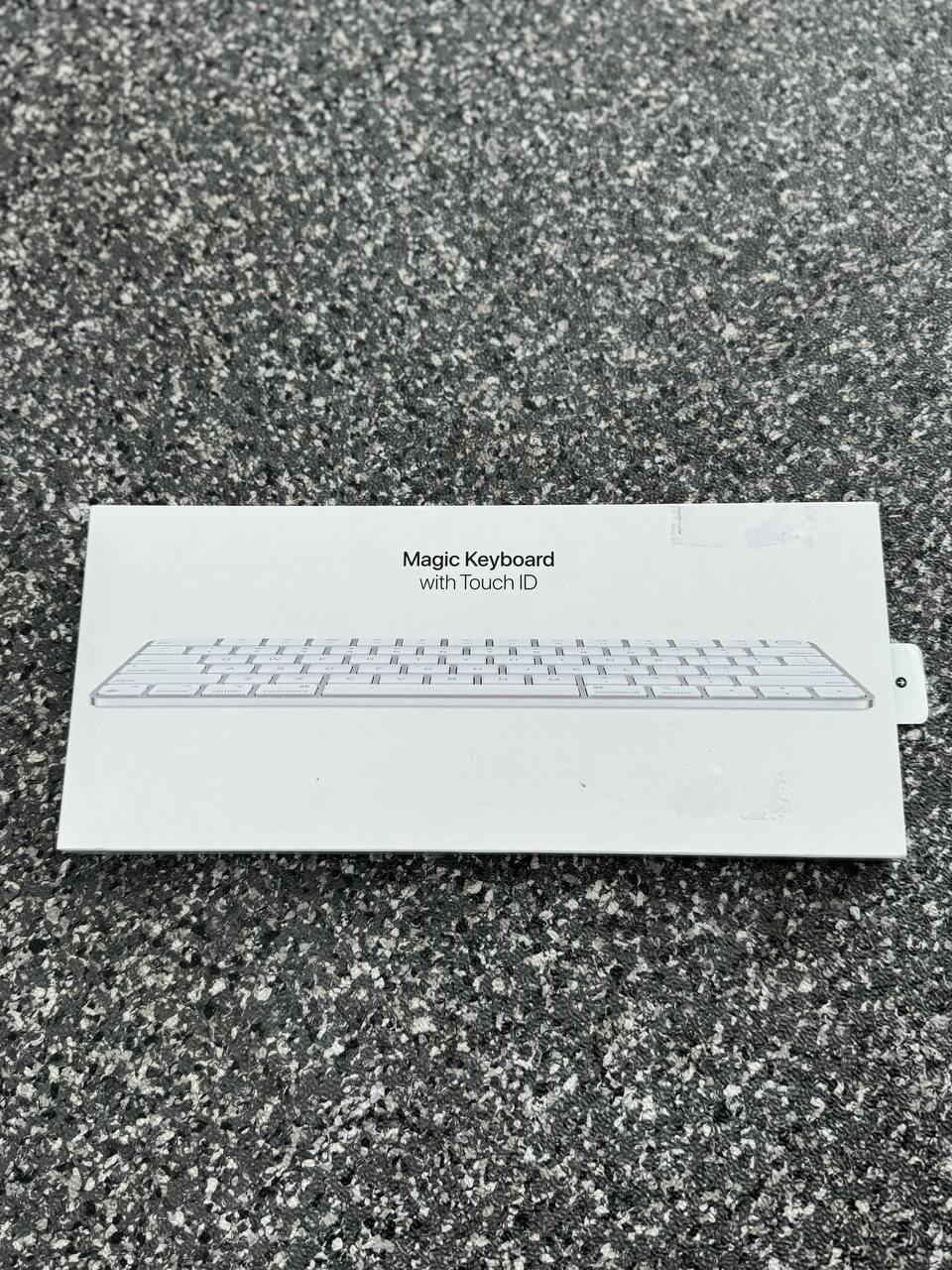 Apple Magic Keyboard with Touch ID (A2449) ** Collection Only - Wythenshawe **