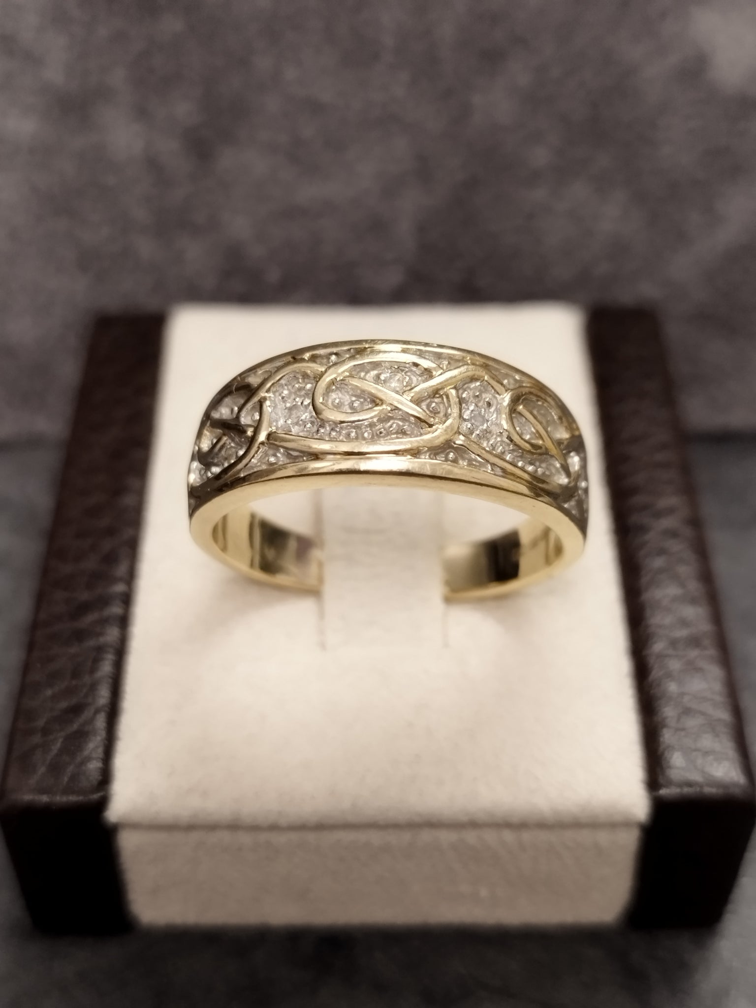 9ct Yellow & White Gold Diamond set Celtic Design Band Ring Size - 1