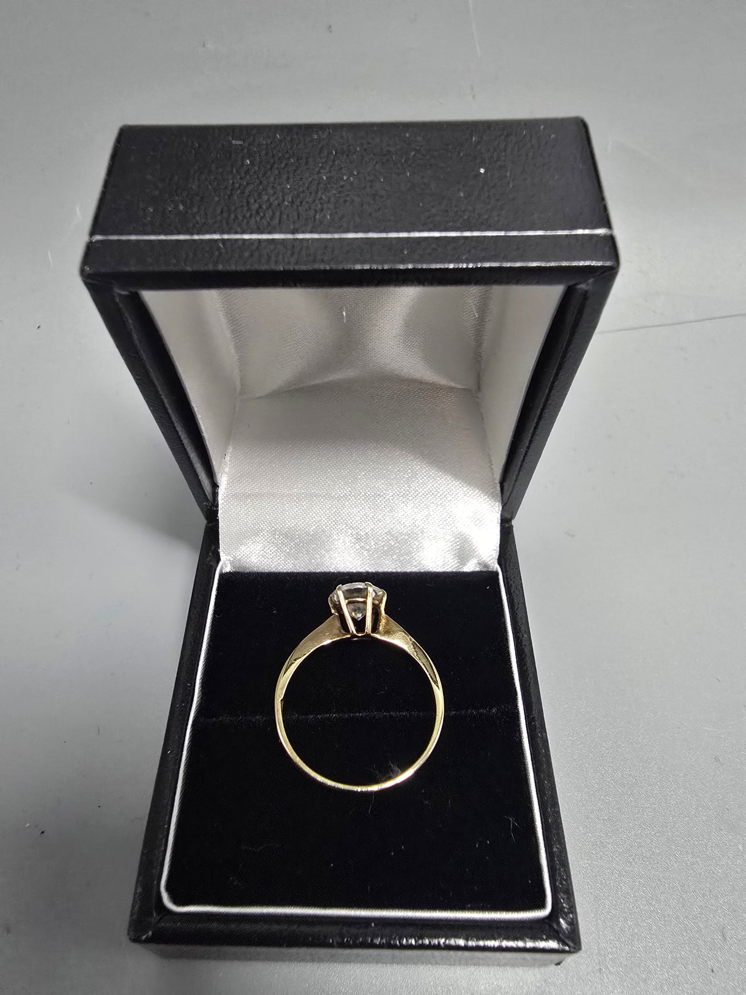 9ct Gold Ring 375 1.7G Size N