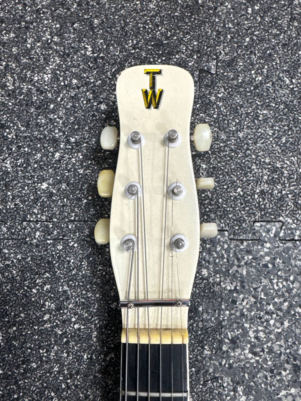 Gretsch TW-100T Traveling Wilburys Left Handed ** Collection Only - Wythenshawe **