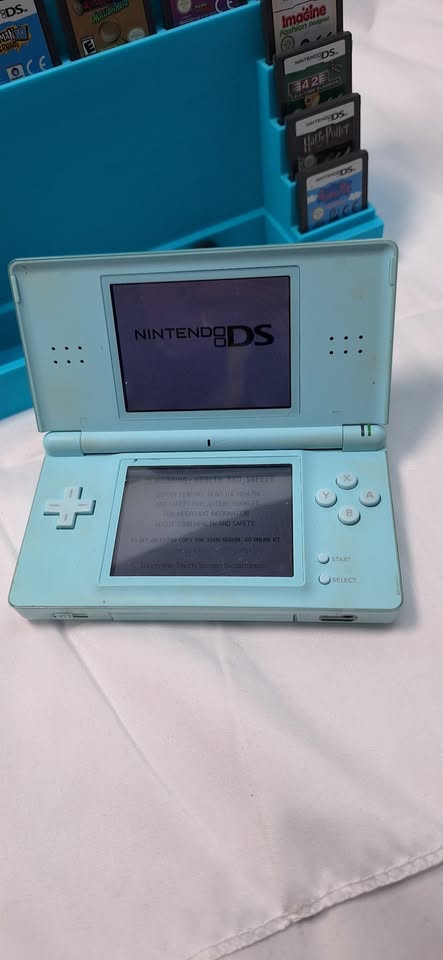DX BUNDLE Nintendo DS Lite Console - Turquoise Ice Blue - Unboxed - With 19x DS Games & Stand