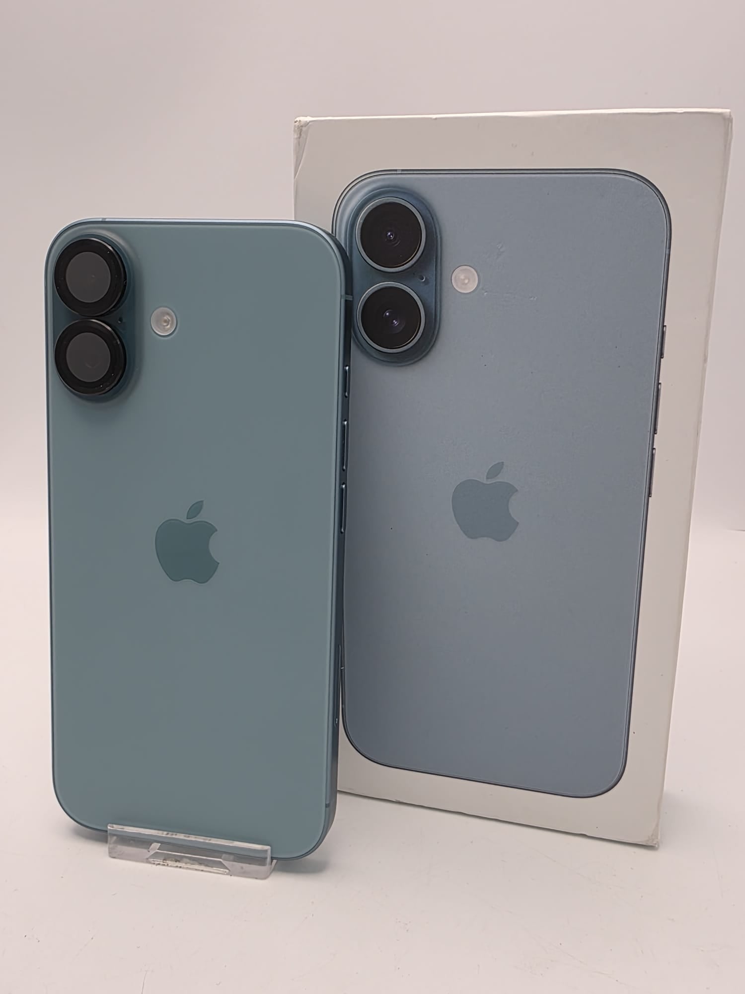 Apple iPhone 16 128GB Teal Unlocked BOXED - 100% BATTERY HEALTH - APPLE WARRANTY