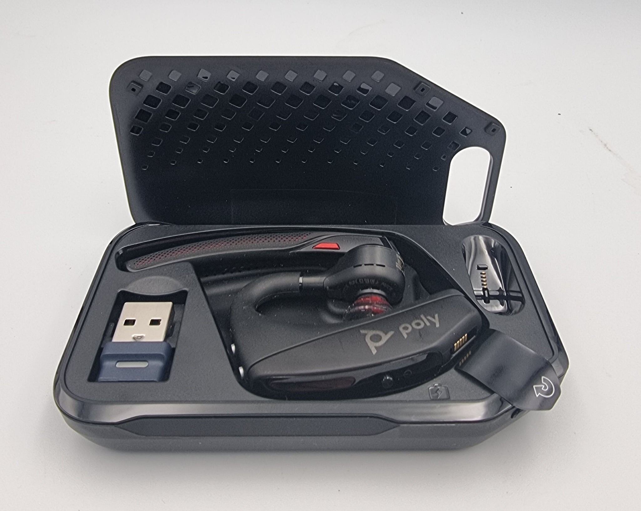 ***BRAND NEW*** Poly Voyager 5200 UC Headset BOXED