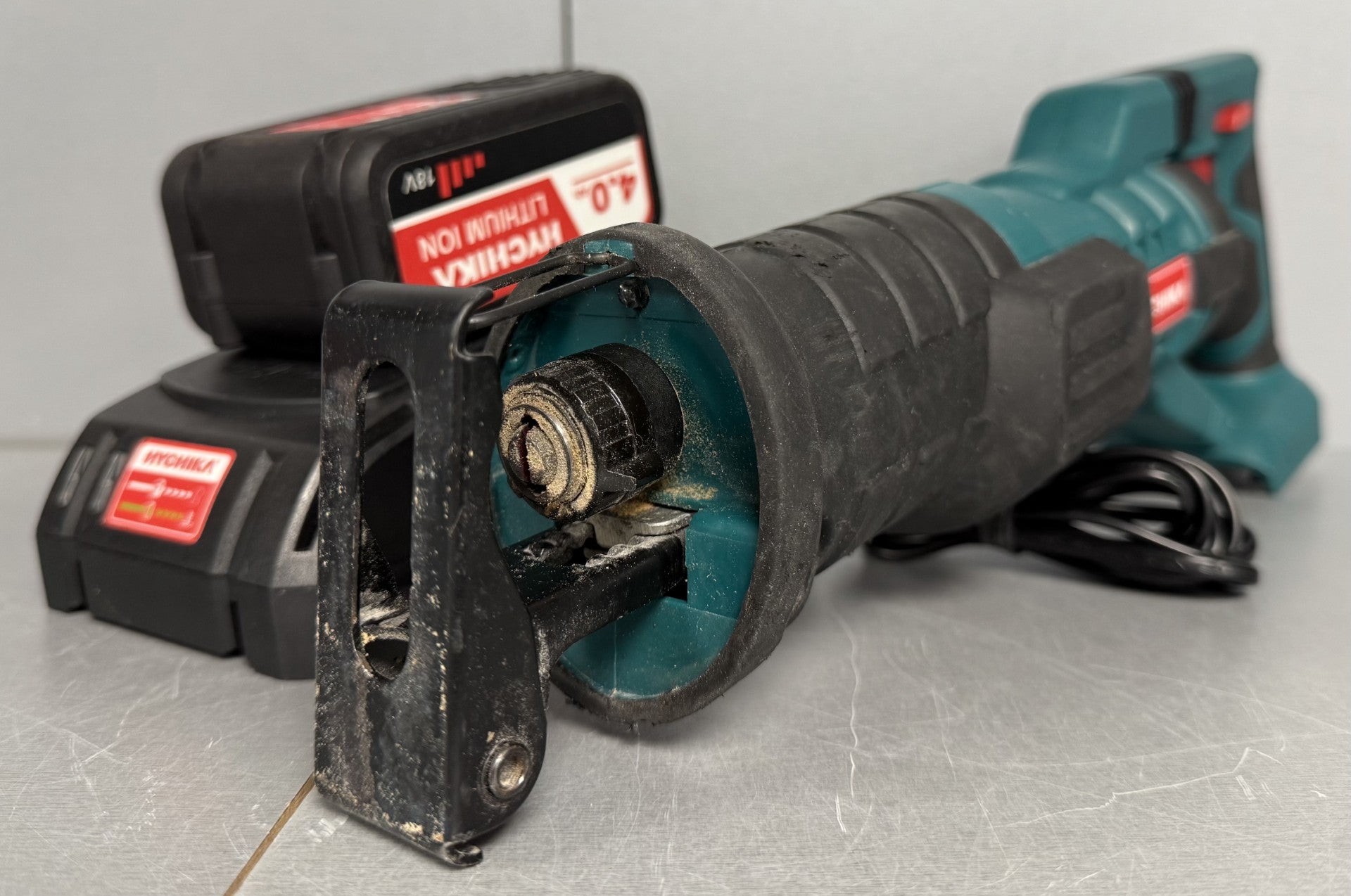 HYCHIKA 18V Cordless Sabre Saw ( + Charging station, x1 4.0ah Battery ) ** Unboxed **