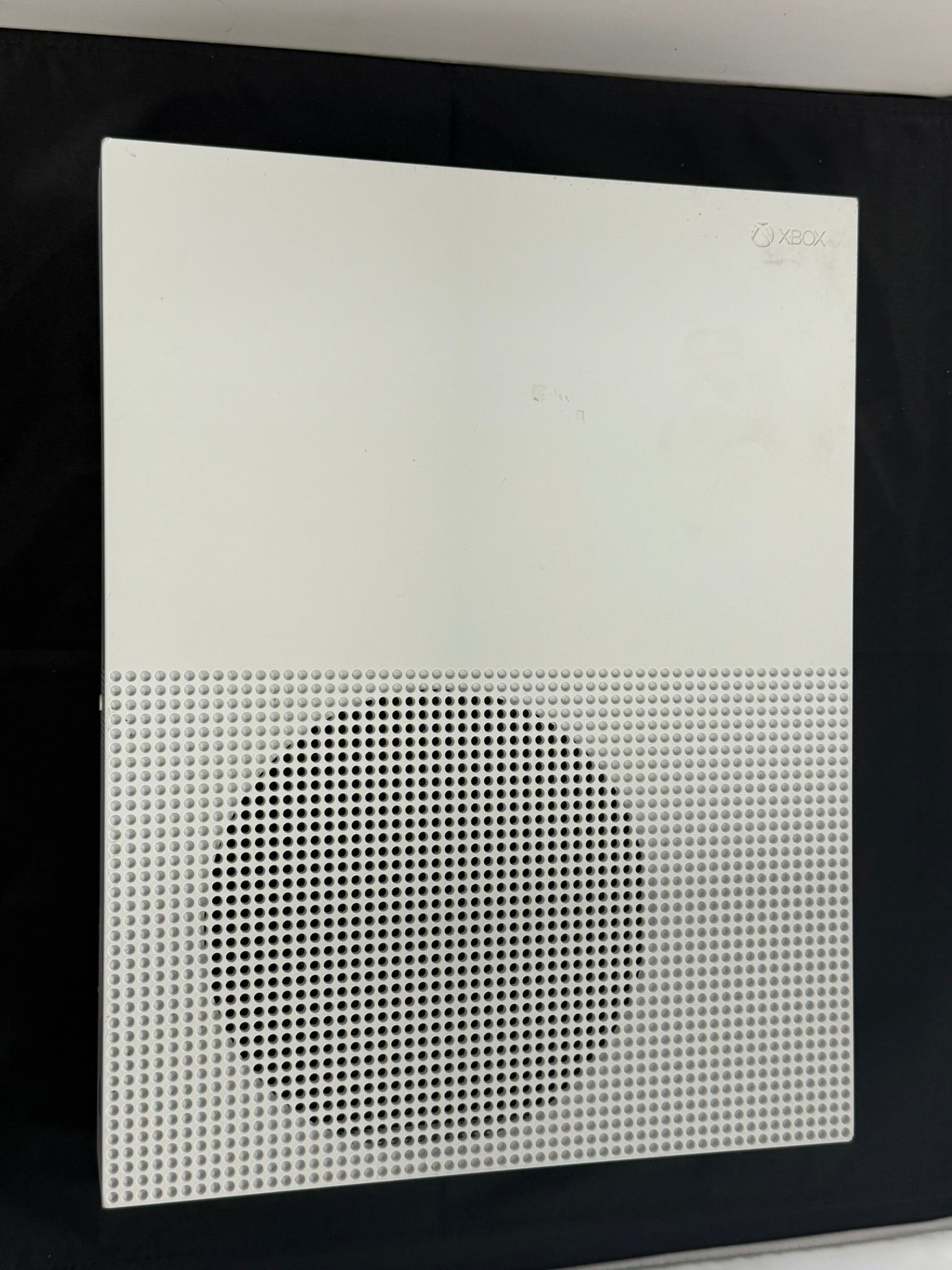 xbox one s 500gb console - no controller