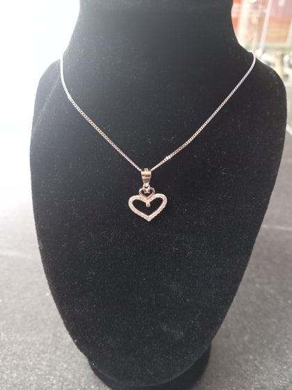 Open Heart 7 Hug Necklace