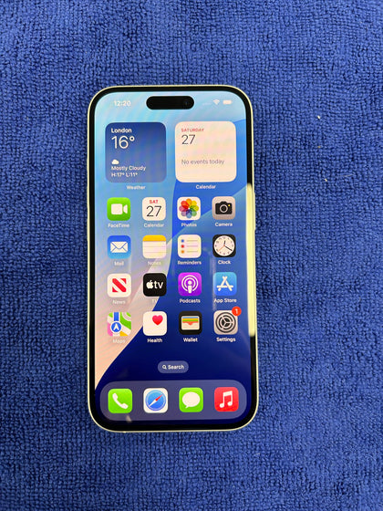 Apple Iphone 16 - White