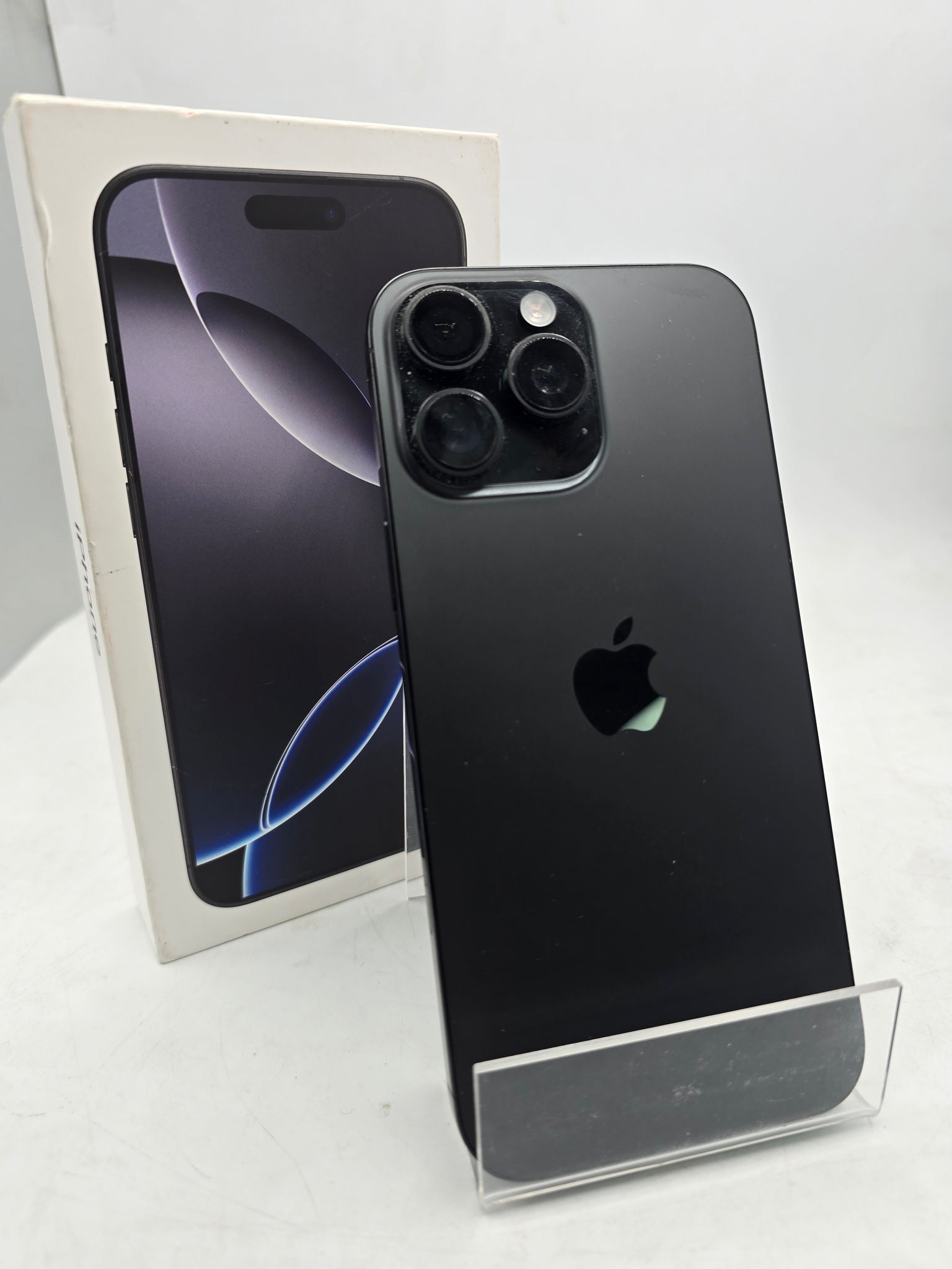 Apple iPhone 16 Pro Max