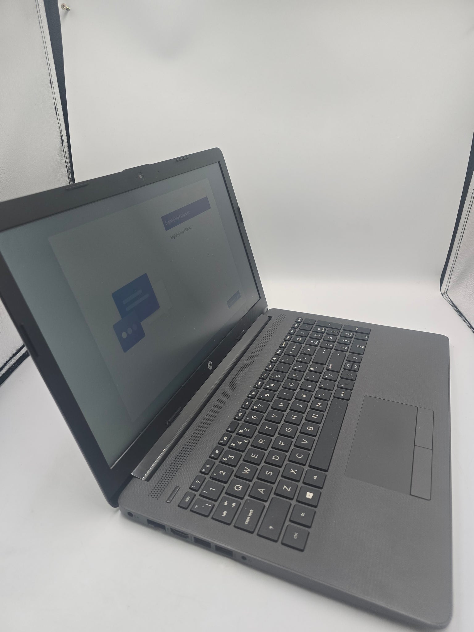 HP 250 G7 15.6" Notebook 8GB ram 256GB SSD