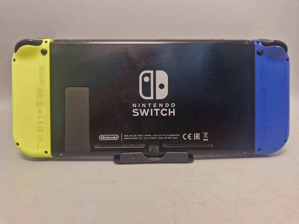 Nintendo Switch Console Bundle. 32gb console with accessories and 2 games, Pikmin 4 and Mario Bros Wonder