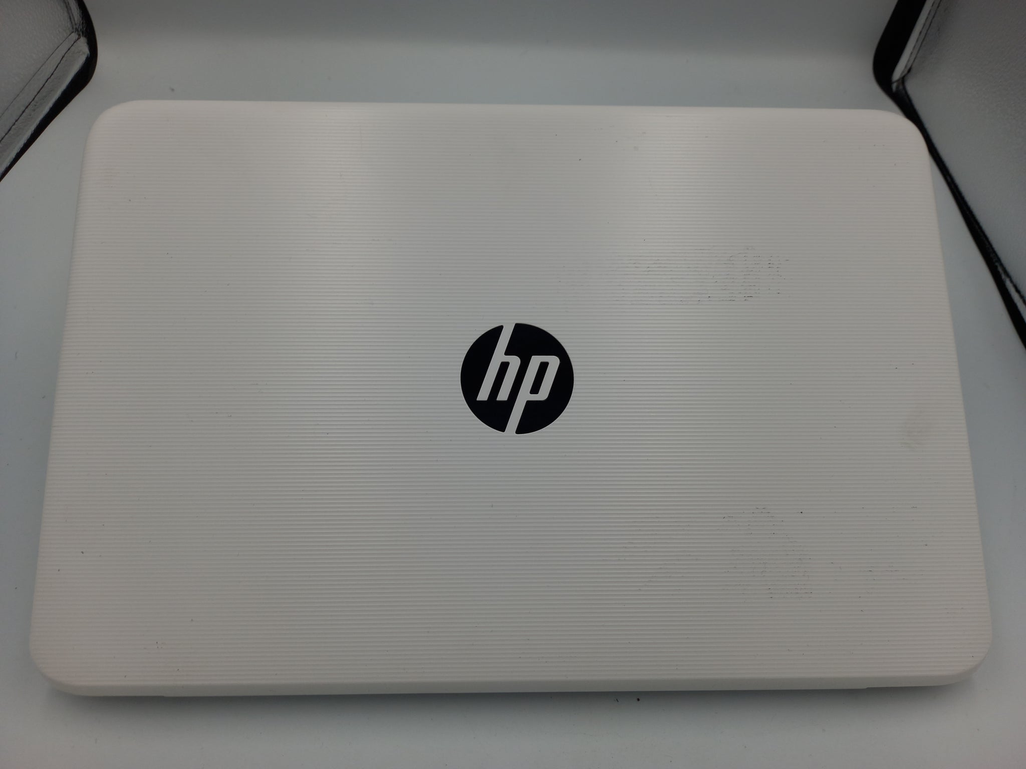 *Spares/Repair* HP 14-AX054/N3060/4GB RAM/32GB SSD/No OS