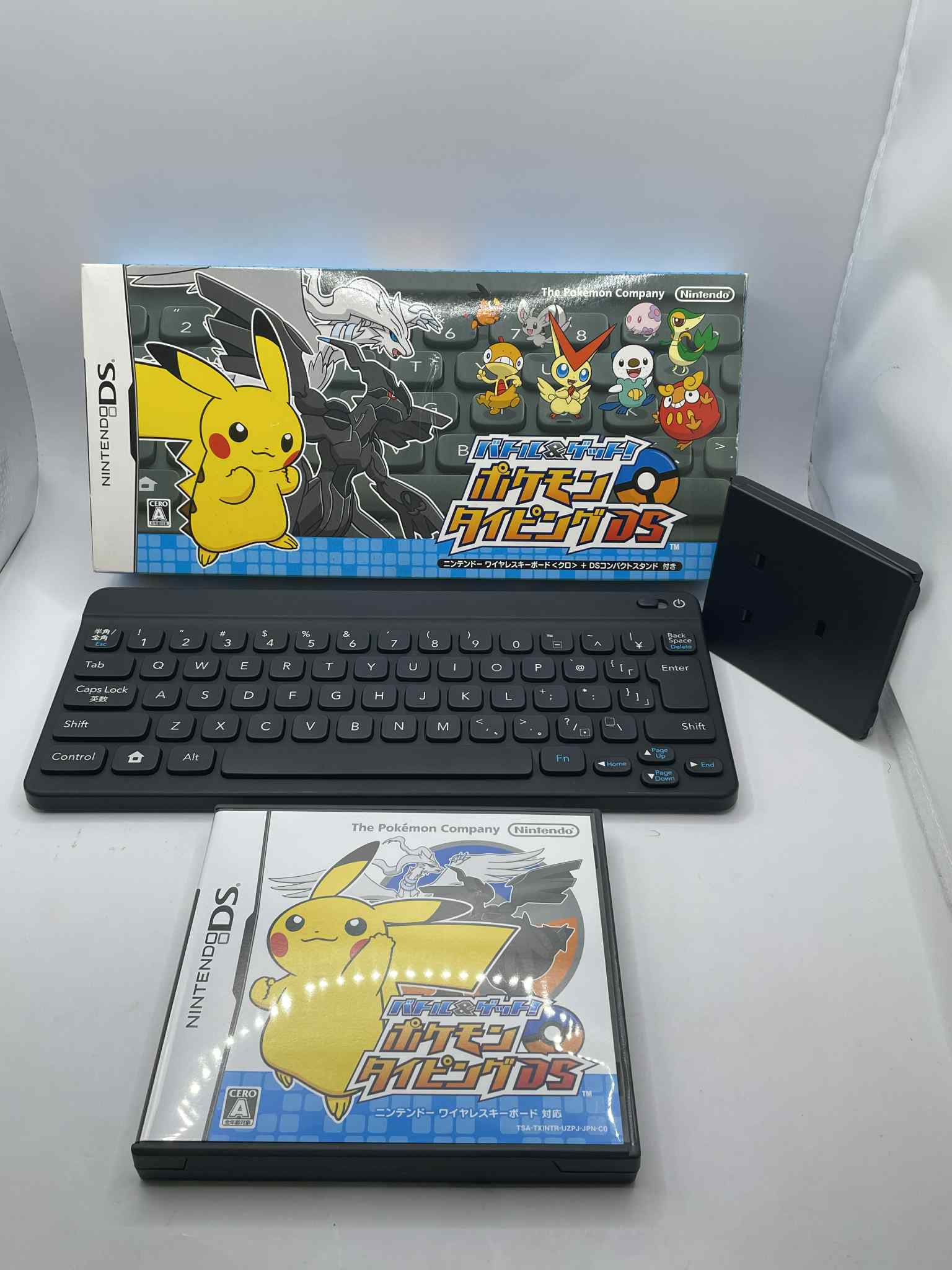 Battle & Get! Pokemon Typing DS + Black Bluetooth Keyboard