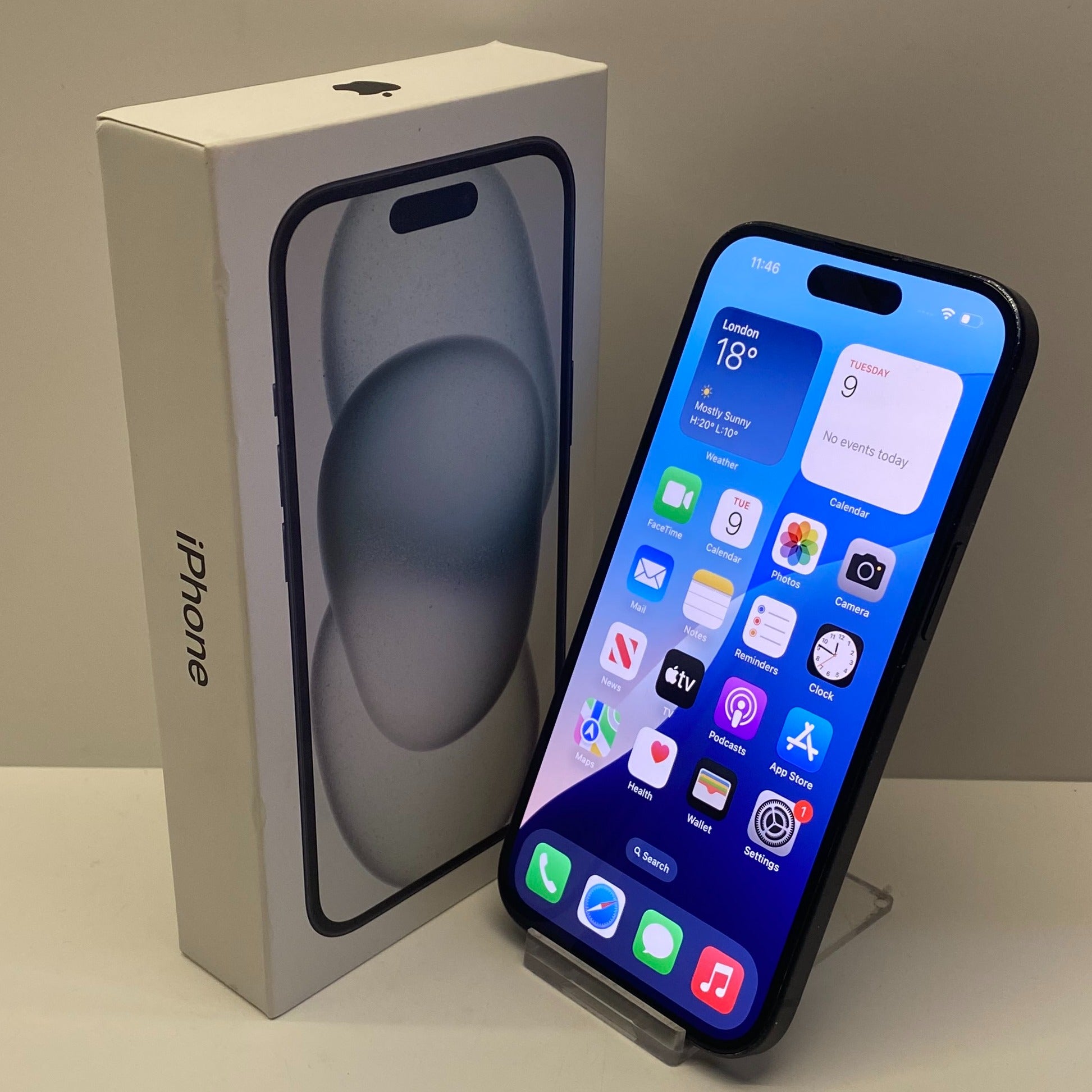 Apple iPhone 15 Unlocked Model A3090 128GB in Black Boxed