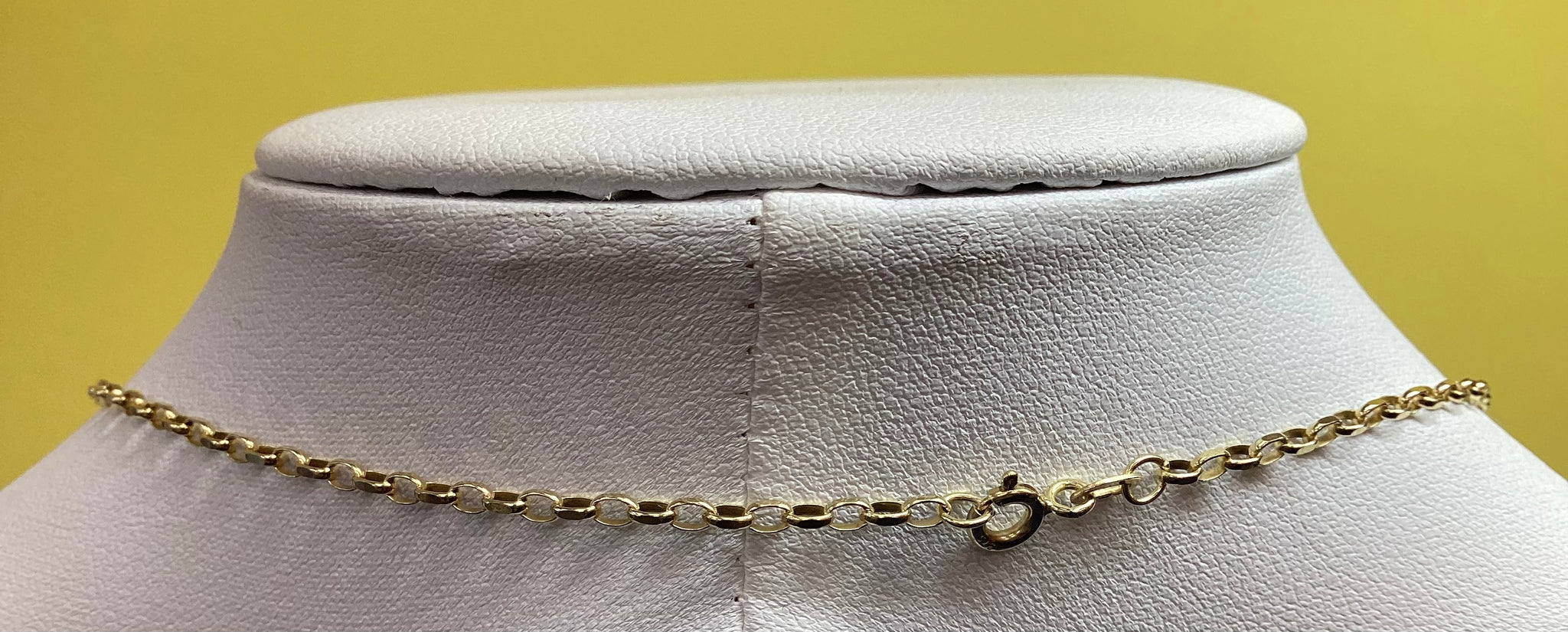 9ct yellow gold necklace with pendant 24"