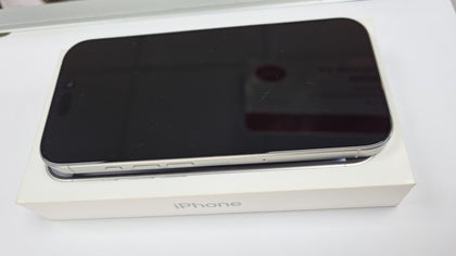 Apple iphone 16 pro White Titanium 128gb Unlocked