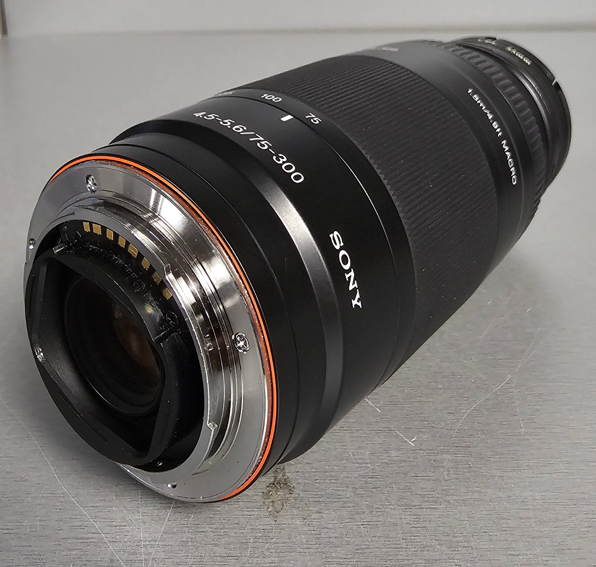 Sony 75-300mm f/4.5-5.6 Compact Super Telephoto Zoom Lens