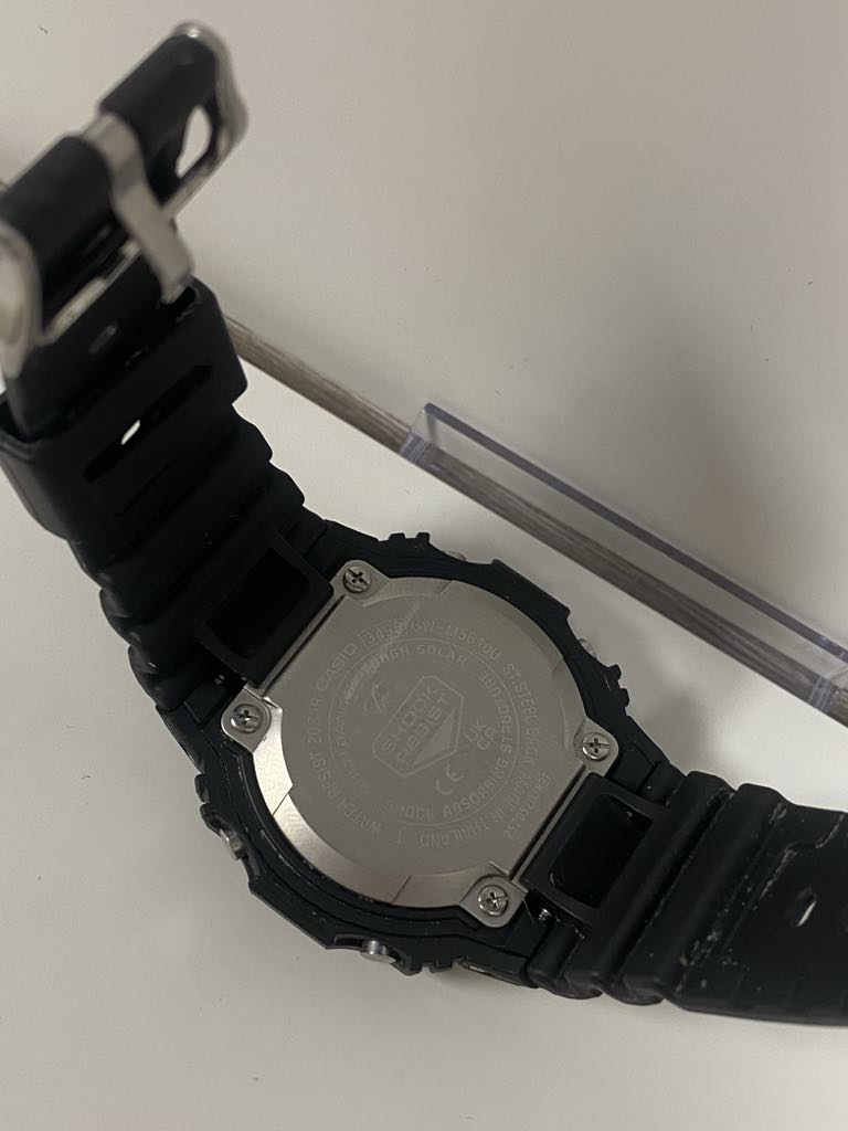 Caio G Shock Resist gw-m5610u