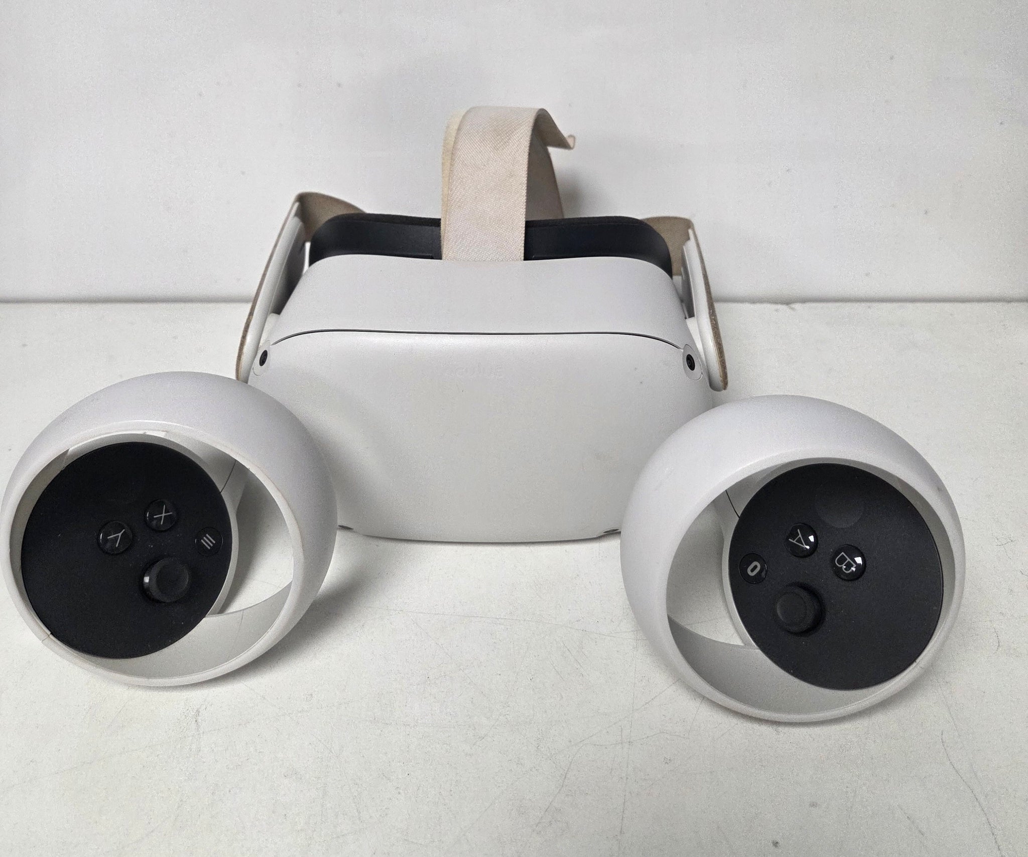 Meta Quest 2 (128 gb) Virtual Reality Headset