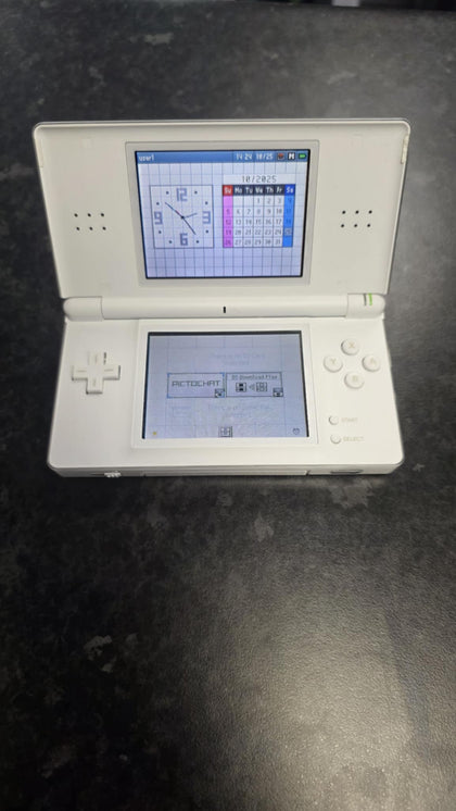 Nintedo DS Lite Hand Held Console - White