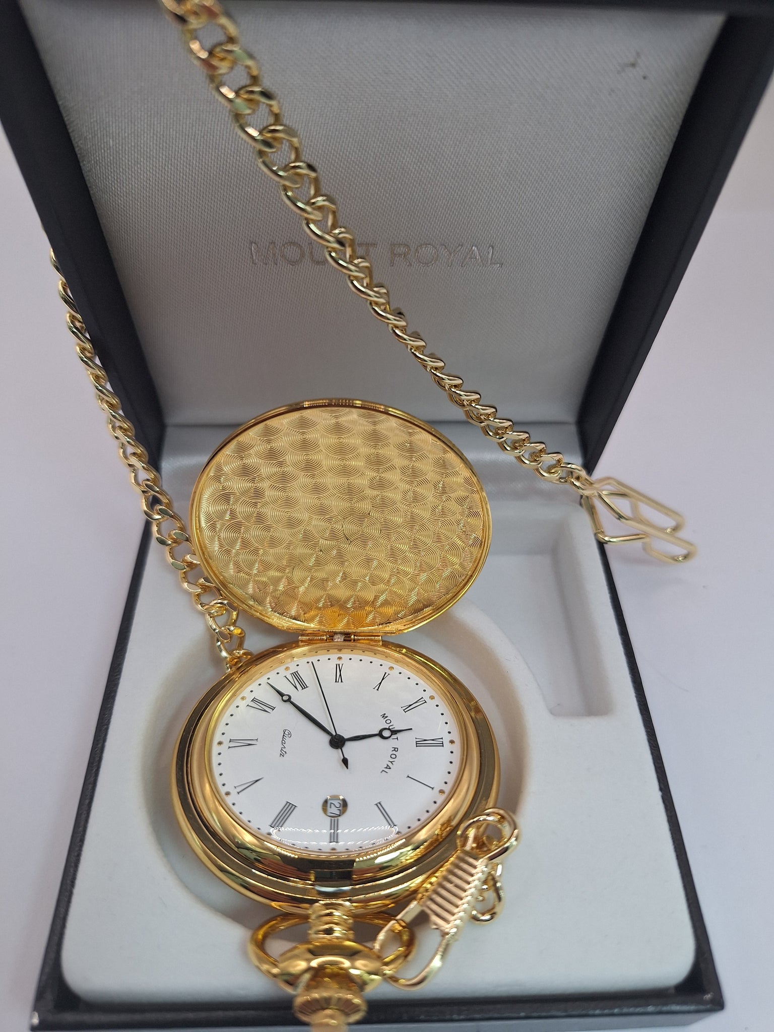 MOUNT ROYAL plain pocket watch