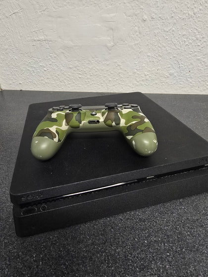 ps4 with controller, camouflage controller
